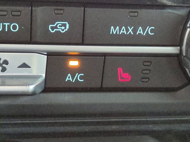 Used 2023 Ford Bronco Wildtrak image 23