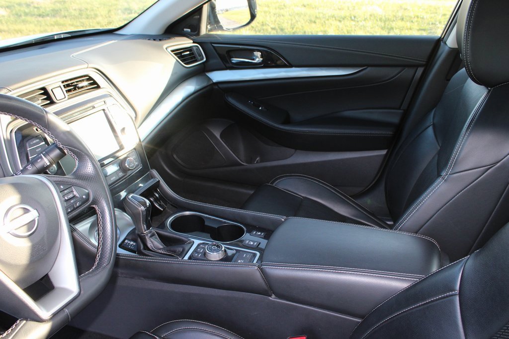 Used 2023 Nissan Maxima SL image 12
