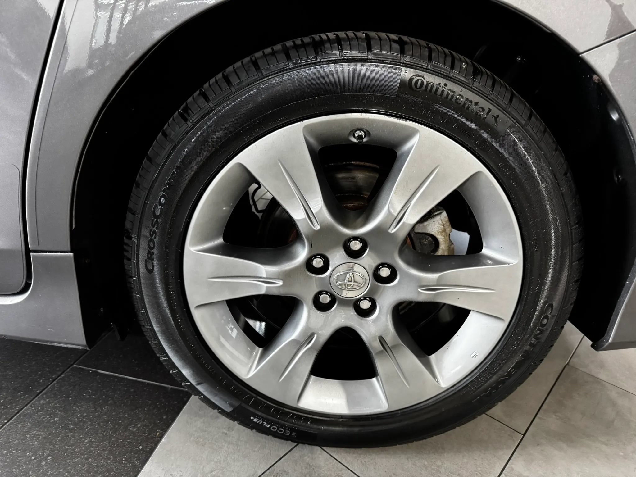 Used 2013 Toyota Sienna SE FWD image 39