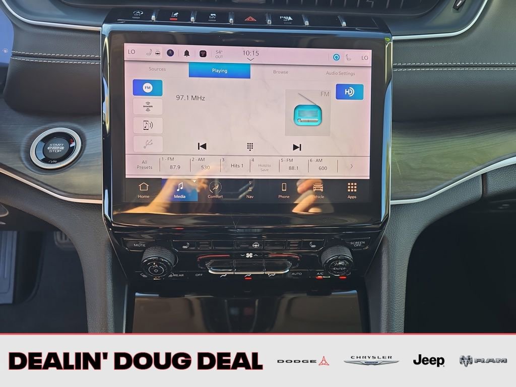 Used 2023 Jeep Grand Cherokee Limited image 20