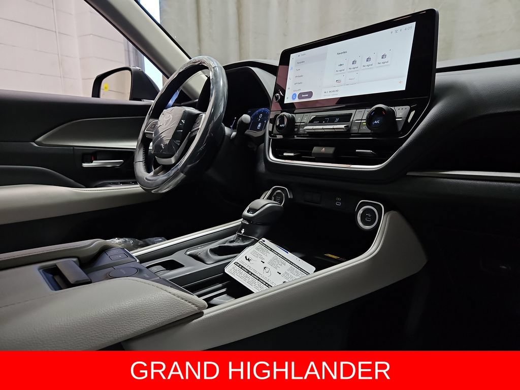 New 2026 Toyota Grand Highlander AWD image 27