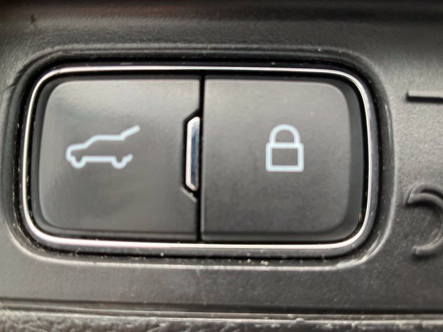 Used 2020 Ford Explorer Limited AWD/4WD image 35