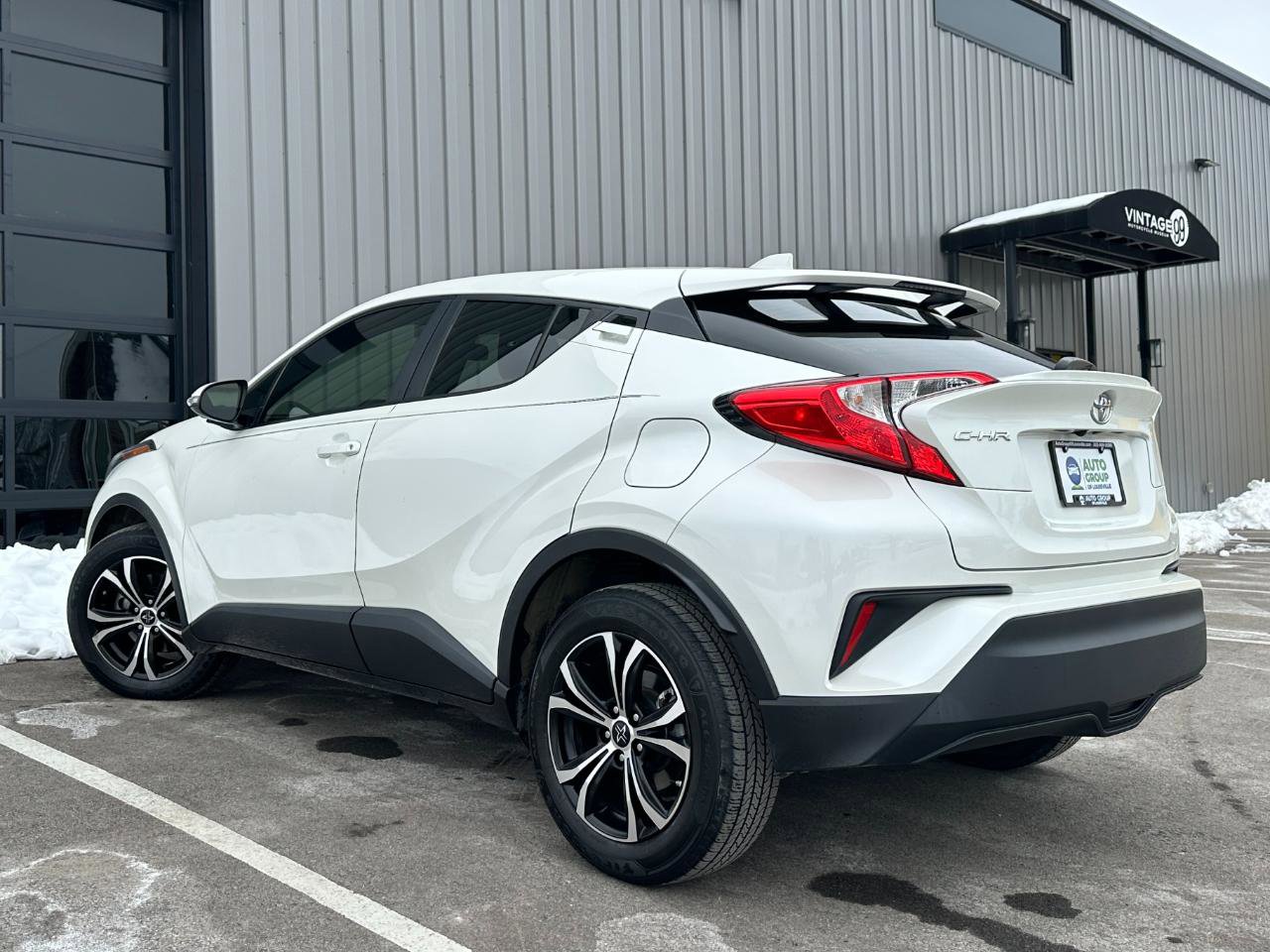 Used 2021 Toyota C-HR LE image 6