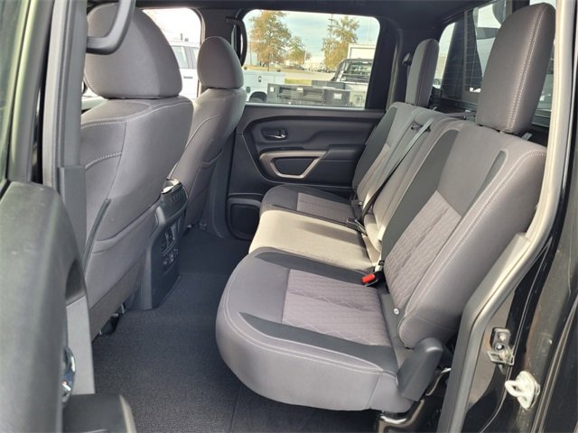 Used 2024 Nissan Titan SV w/ SV Bronze Edition Package image 9