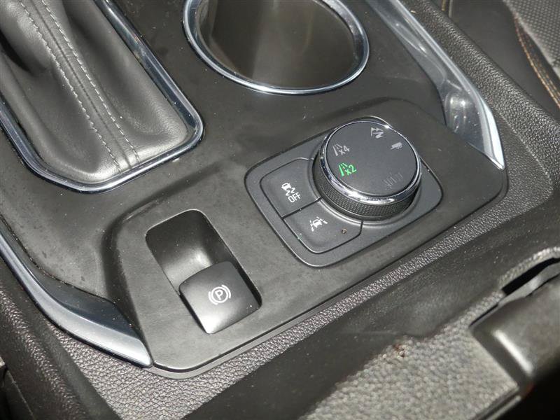 Used 2018 Chevrolet Traverse Premier w/ Redline Edition AWD/4WD image 41