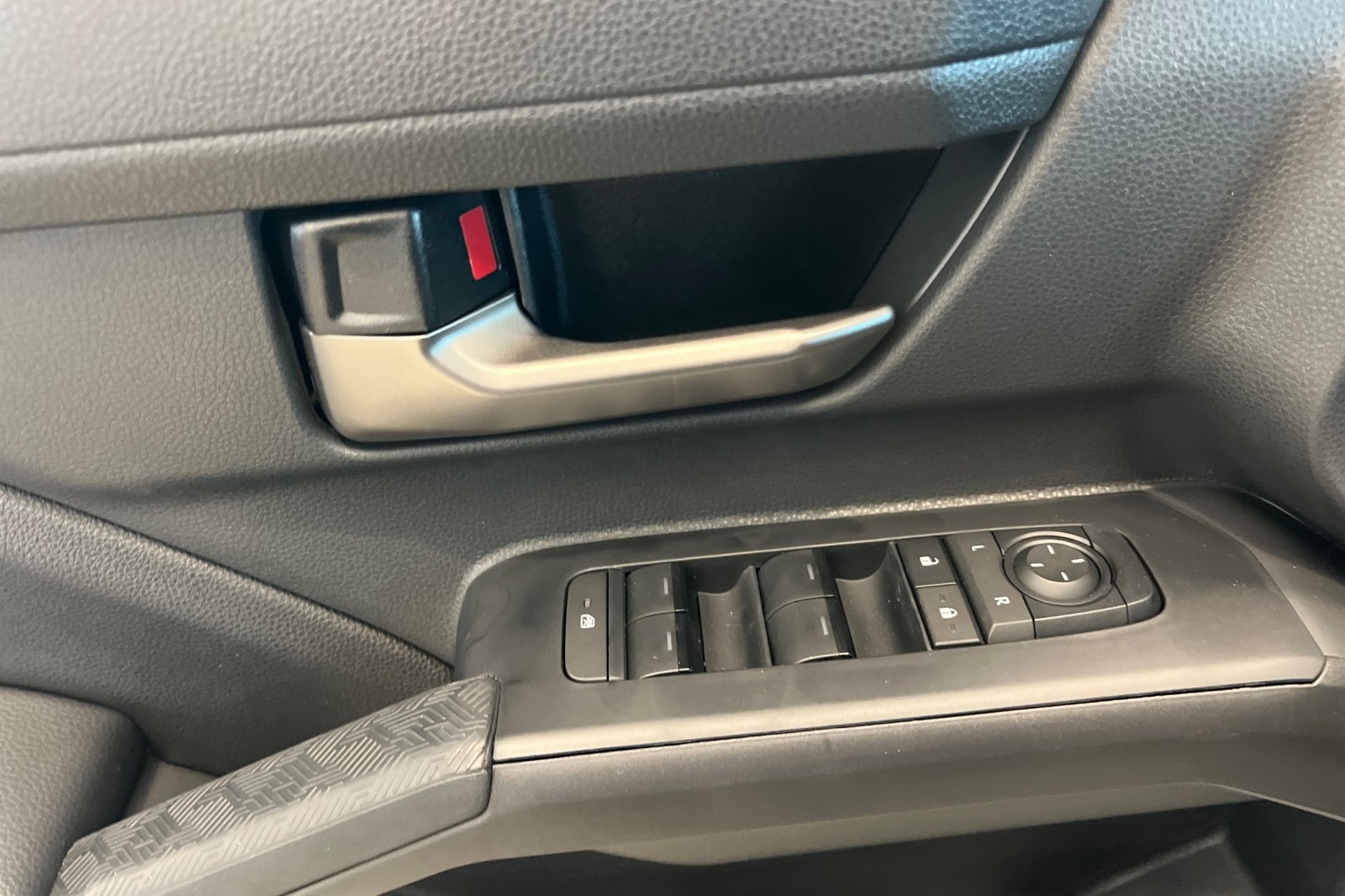 New 2025 Toyota Tacoma TRD Sport image 8