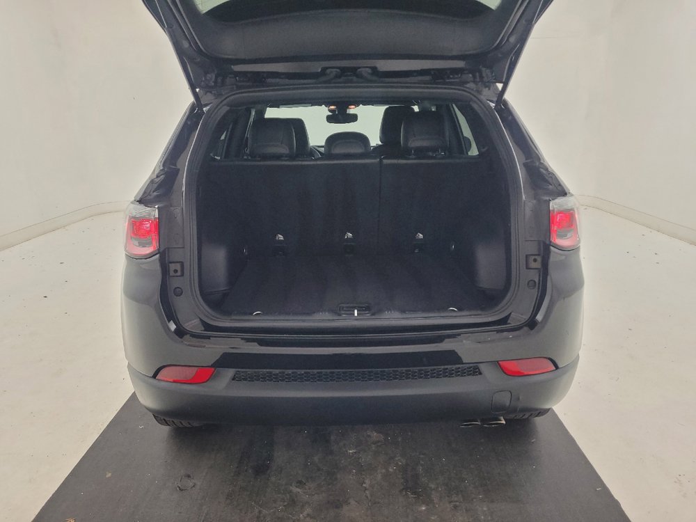 Used 2022 Jeep Compass Latitude FWD image 29