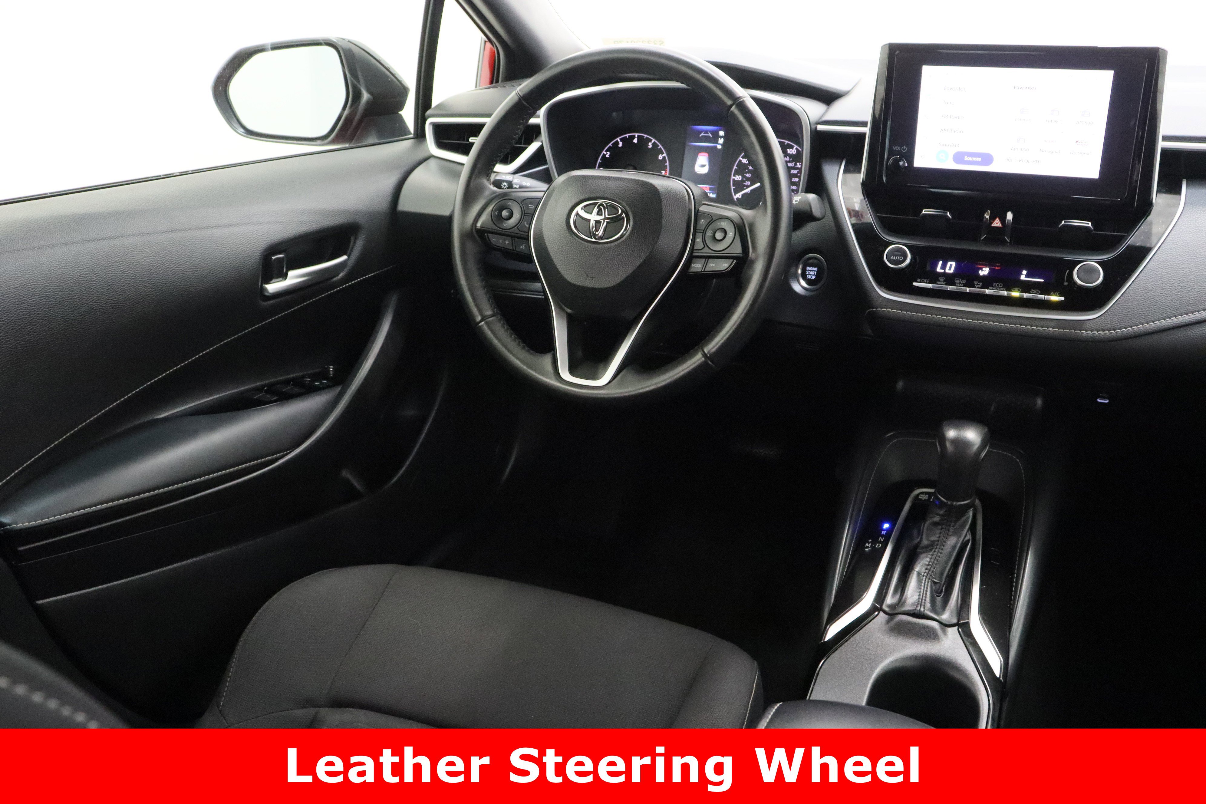 Used 2025 Toyota Corolla SE image 28