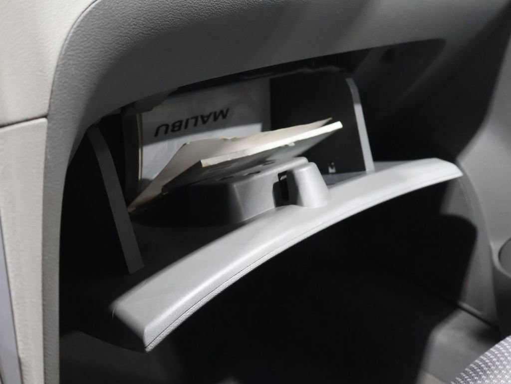 Used 2010 Chevrolet Malibu LS image 26