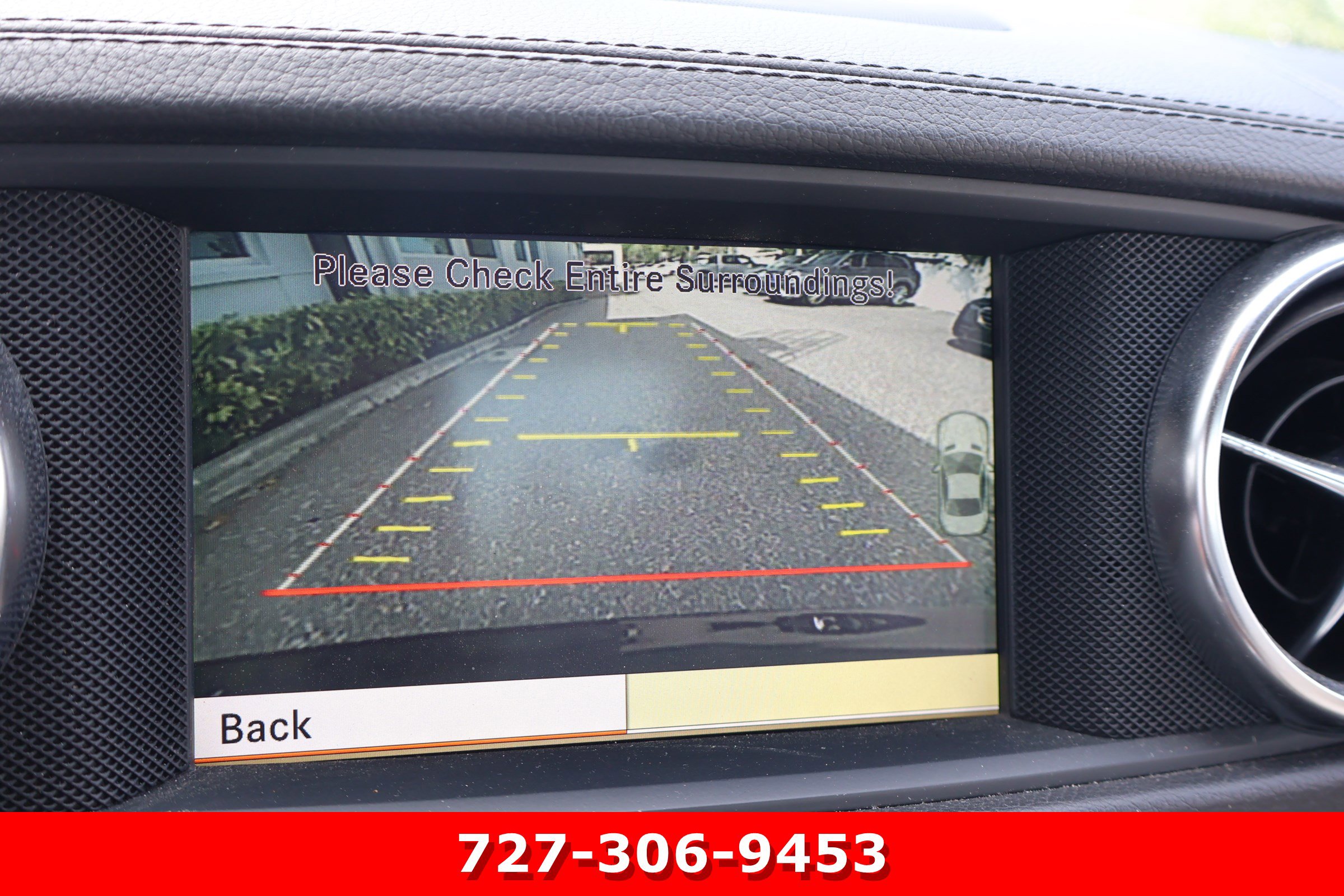 Used 2013 Mercedes-Benz SL 550 image 4