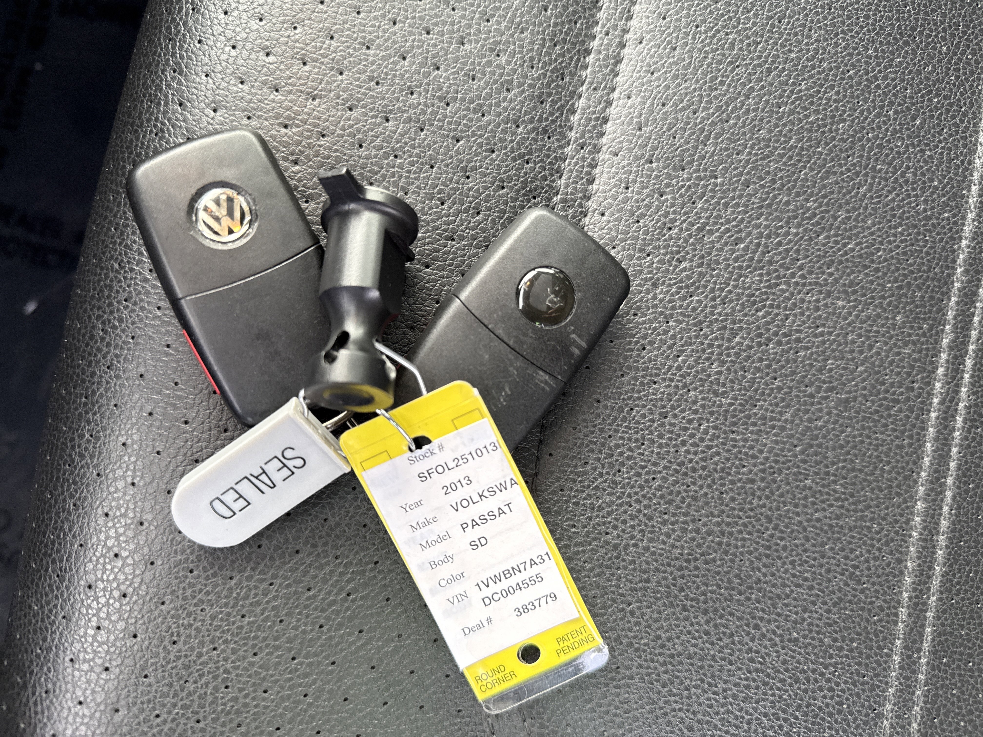 Used 2013 Volkswagen Passat TDI SE image 31