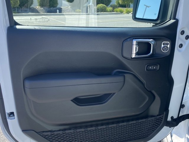 New 2025 Jeep Gladiator Willys image 12