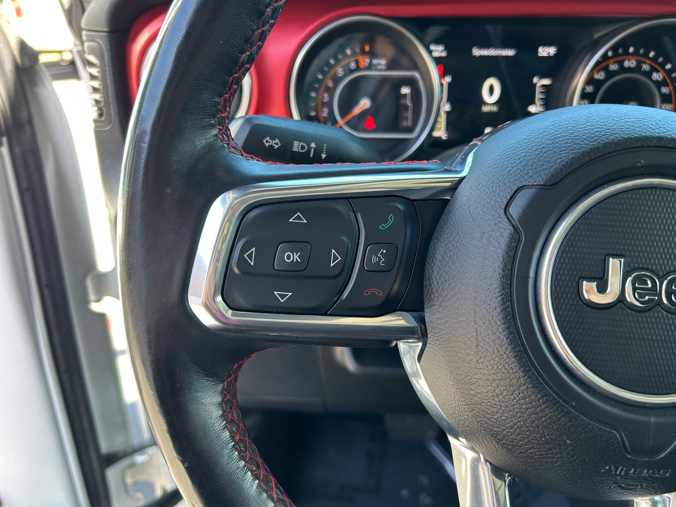 Used 2023 Jeep Gladiator Rubicon w/ Cold Weather Group AWD/4WD image 15