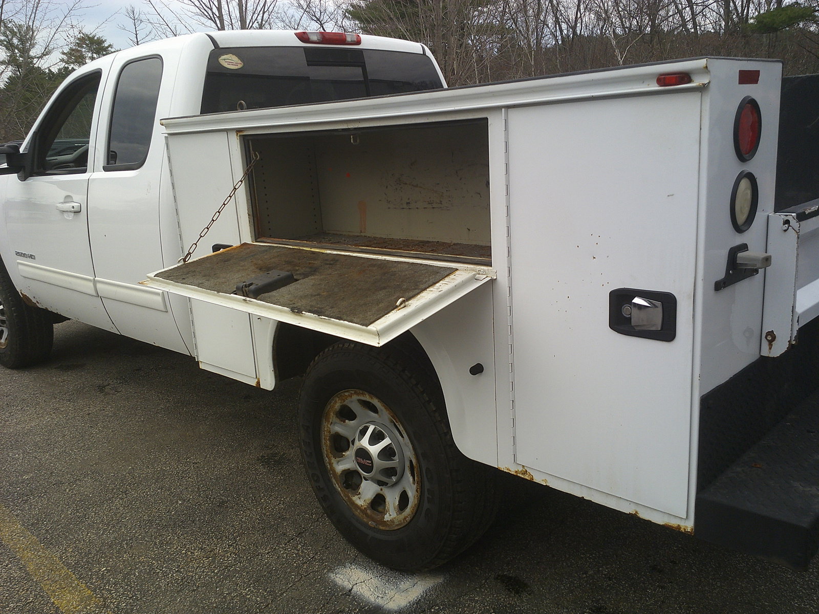 Used 2013 GMC Sierra 2500 SLT w/ Suspension Package, Off-Road AWD/4WD image 10