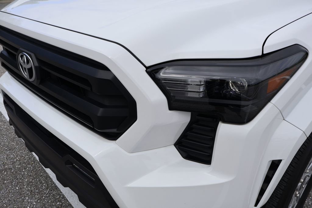 Certified 2025 Toyota Tacoma SR5 RWD image 3