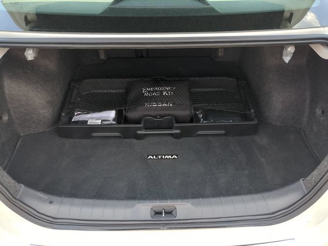Used 2023 Nissan Altima 2.5 SR w/ SR Premium Package FWD image 31