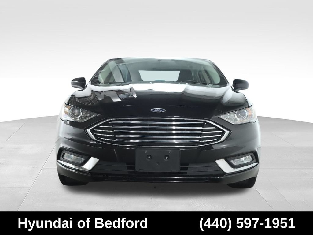 Used 2018 Ford Fusion SE w/ Equipment Group 201A FWD image 5