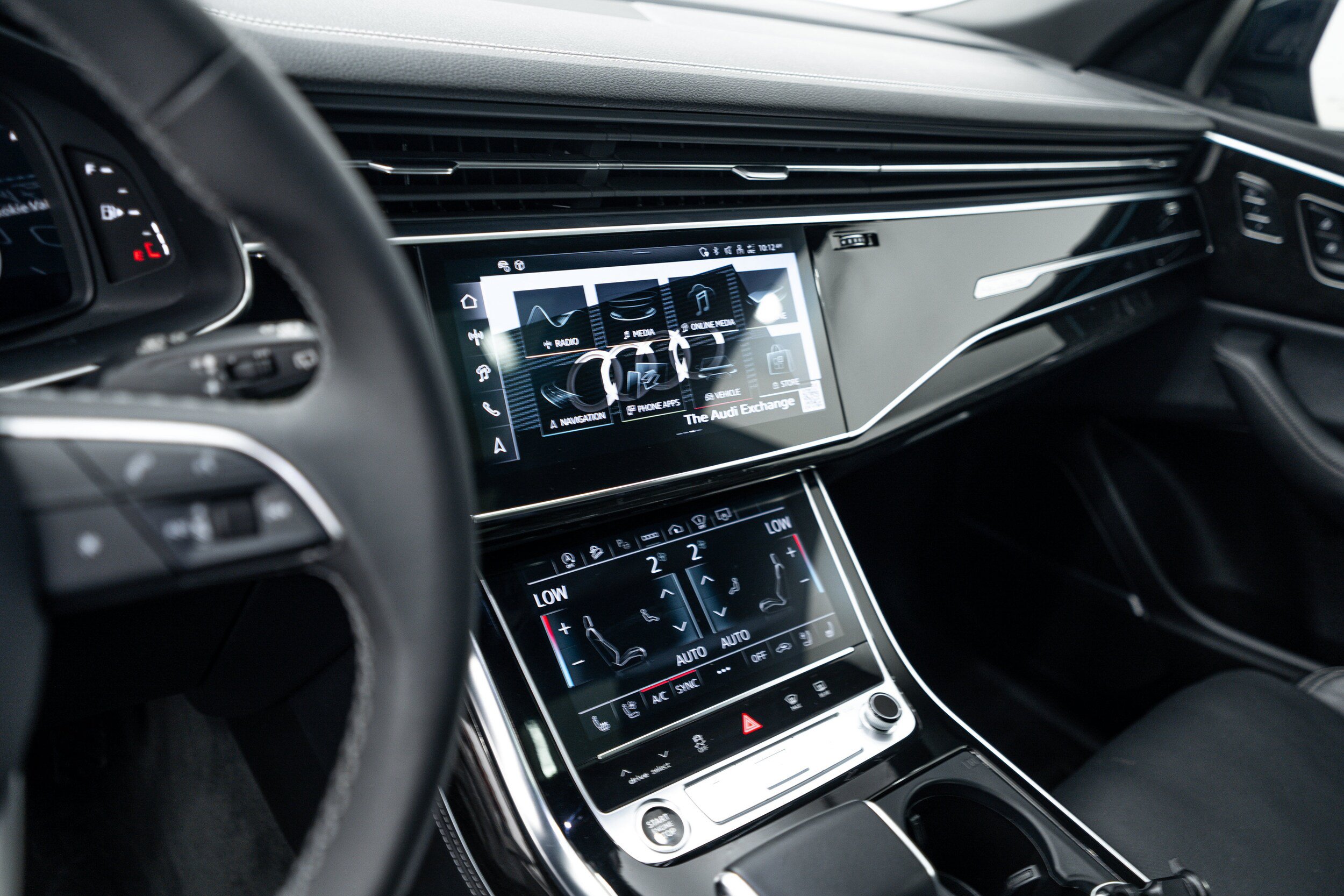 Certified 2024 Audi Q8 Prestige w/ Prestige Package AWD/4WD image 11