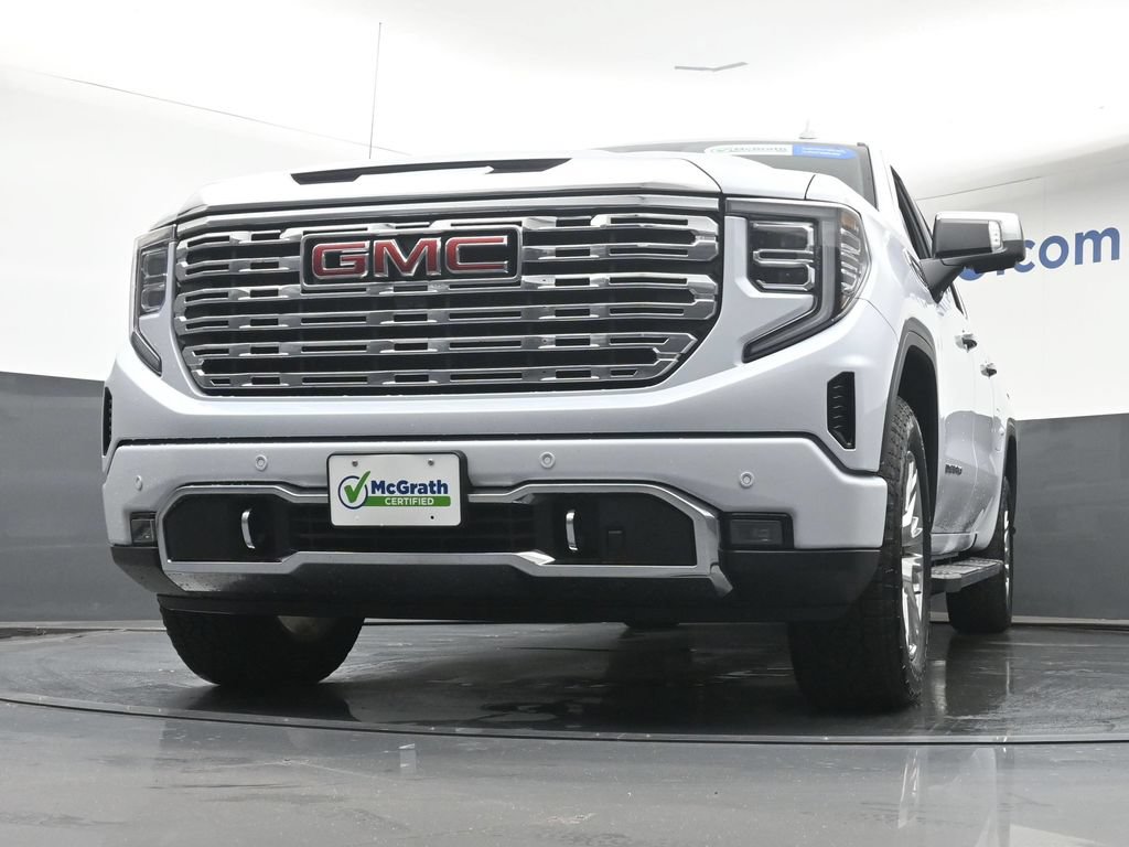 Used 2026 GMC Sierra 1500 Denali w/ Technology Package AWD/4WD image 7