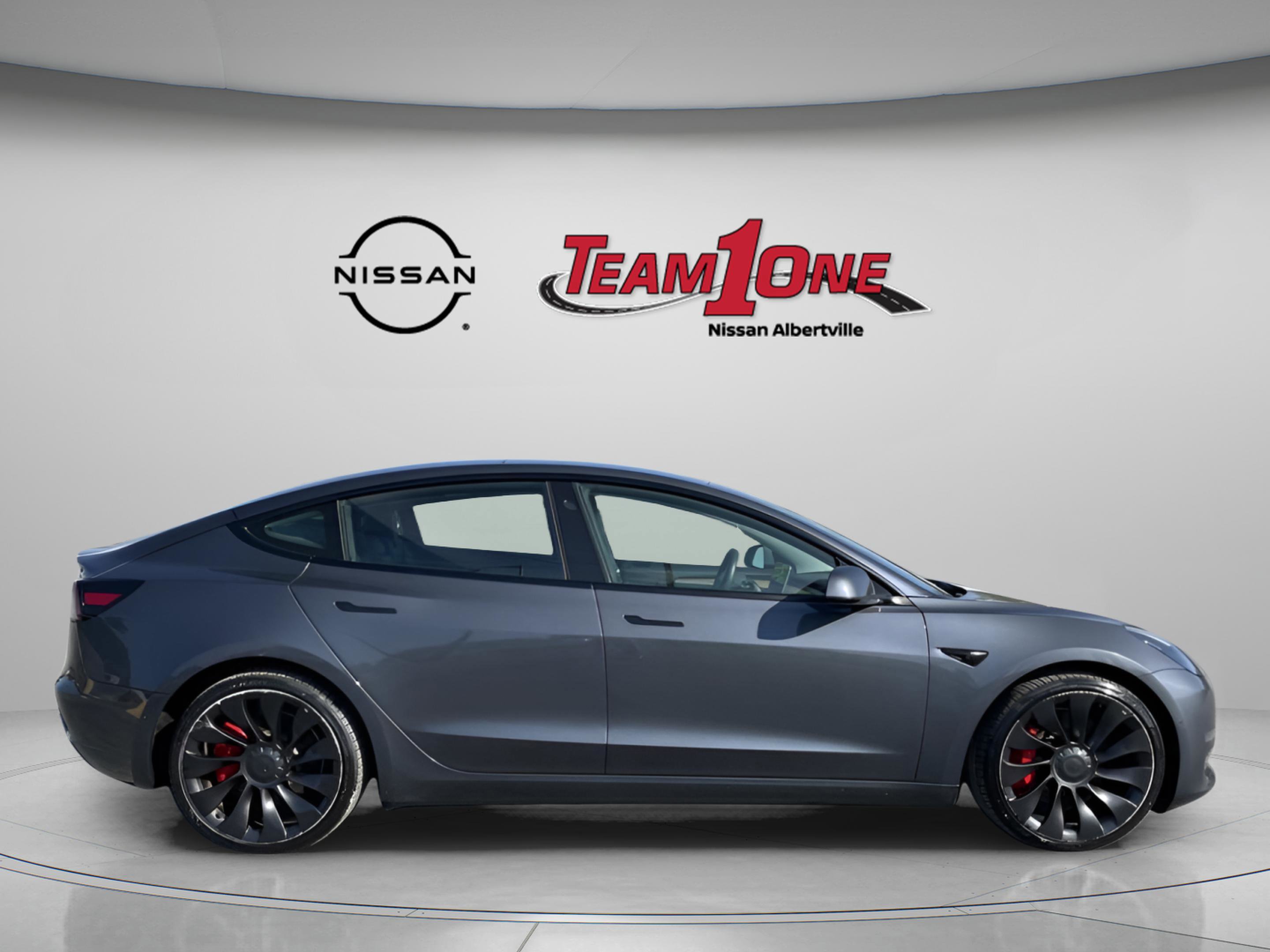 Used 2022 Tesla Model 3 Performance image 10