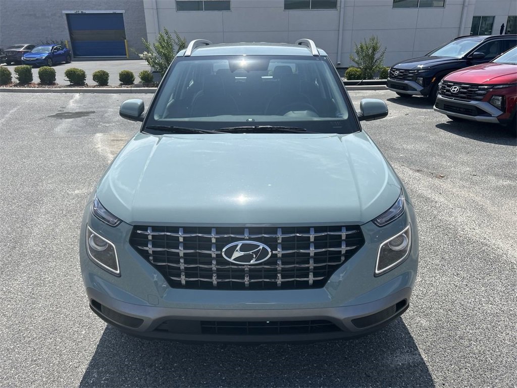 New 2025 Hyundai Venue Limited image 9