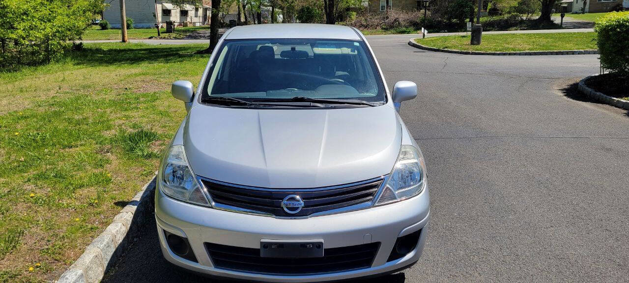 Used 2011 Nissan Versa 1.8 S w/ Plus Pkg FWD image 4