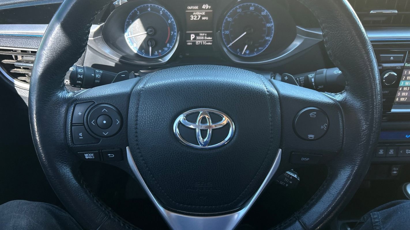 Used 2015 Toyota Corolla S image 21