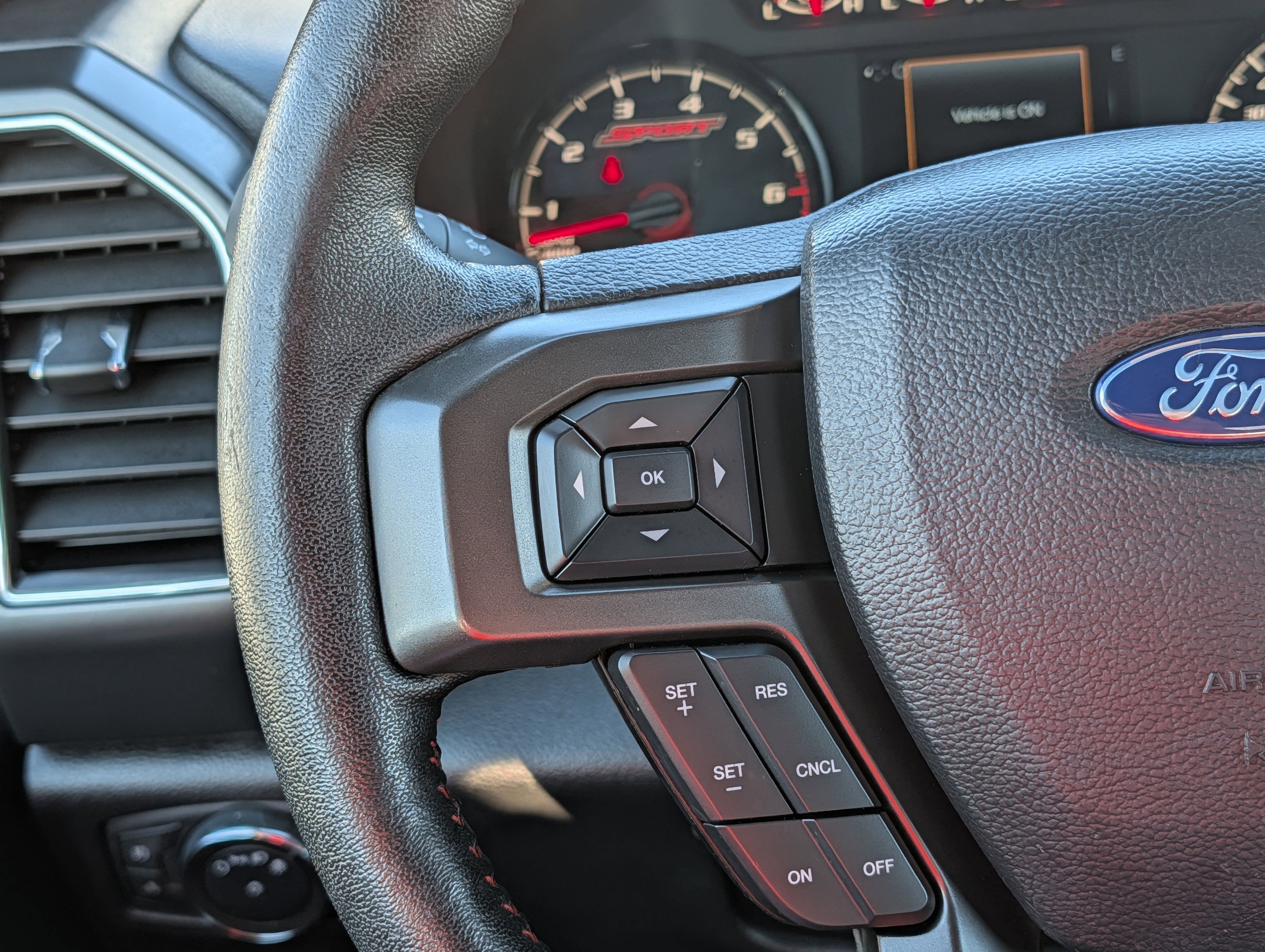 Used 2019 Ford F150 XLT w/ Equipment Group 302A Luxury image 23