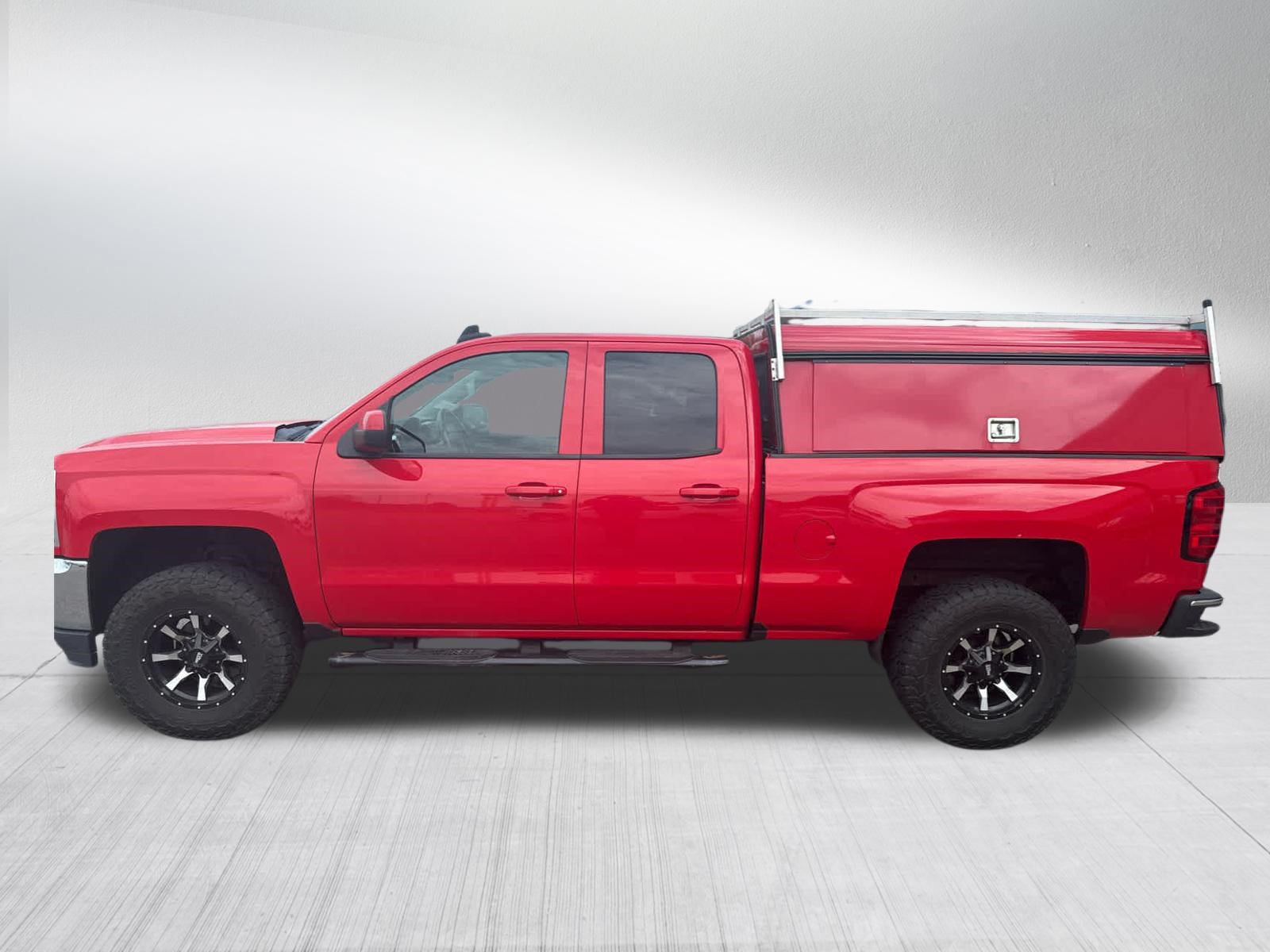 Used 2017 Chevrolet Silverado 1500 LT w/ All Star Edition AWD/4WD image 3