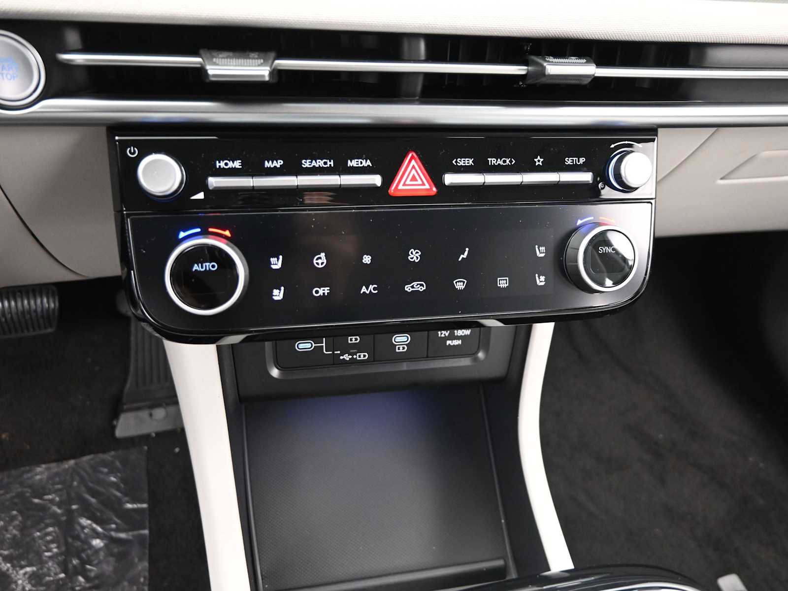 New 2026 Hyundai Tucson Limited image 18