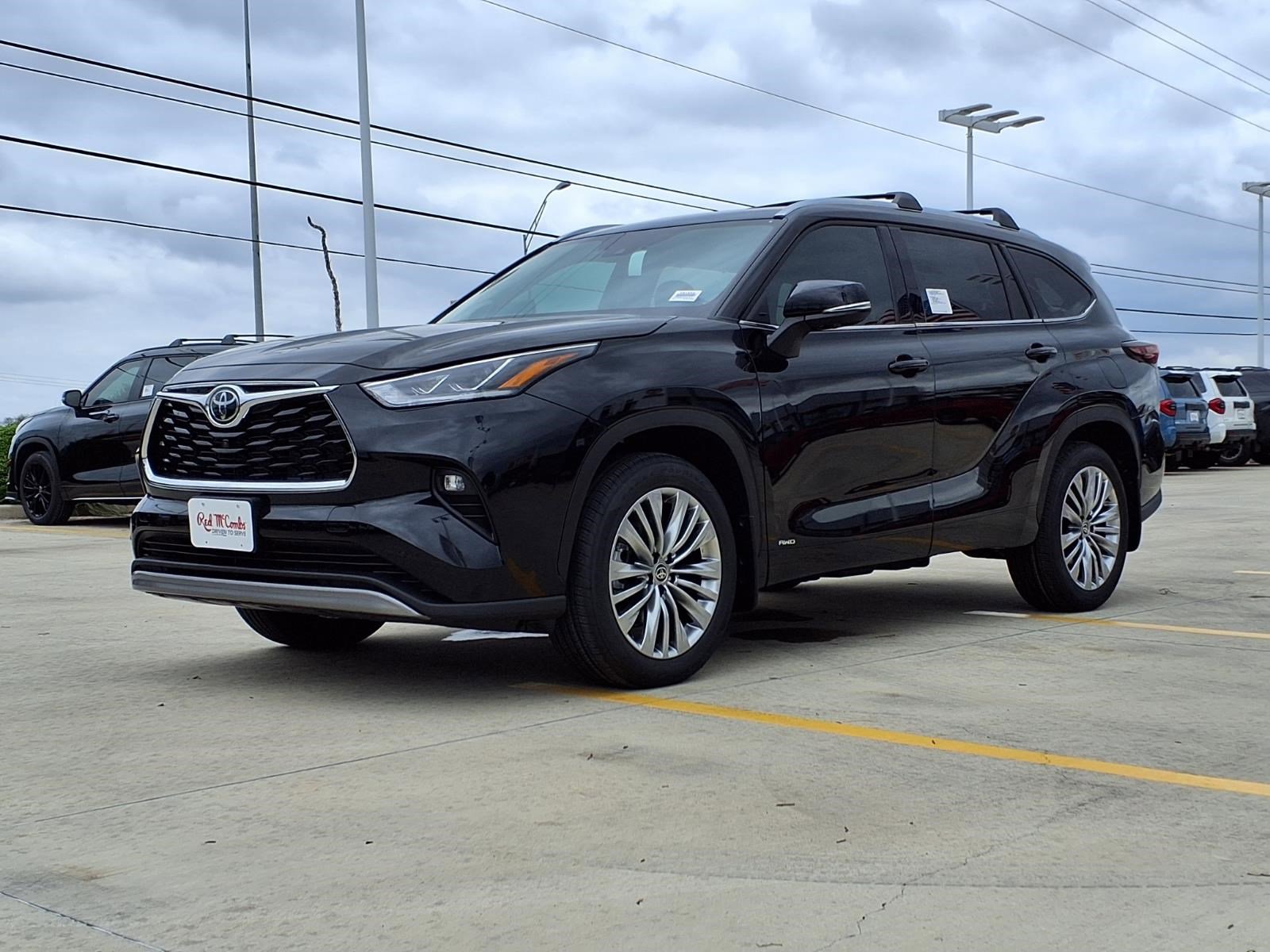New 2026 Toyota Highlander Platinum