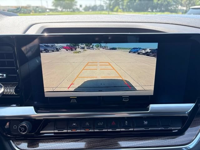Used 2024 Chevrolet Silverado 1500 RST AWD/4WD image 39