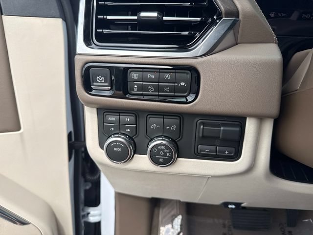 New 2026 GMC Yukon XL Denali w/ Denali Reserve Package AWD/4WD image 37