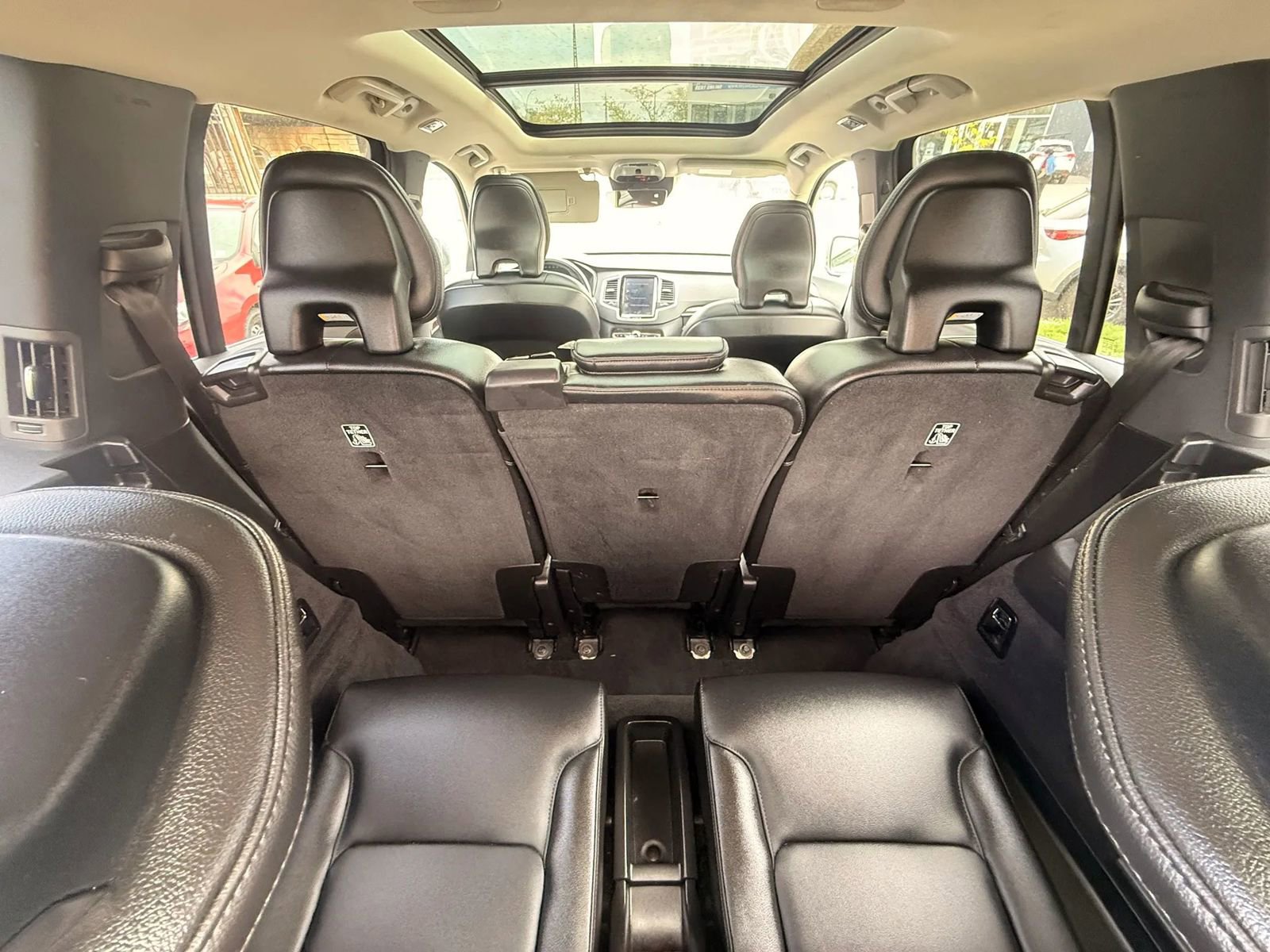 Used 2019 Volvo XC90 T5 Momentum AWD/4WD image 38