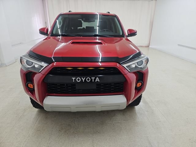 Used 2021 Toyota 4Runner TRD Off-Road Premium w/ Moonroof Package AWD/4WD image 11