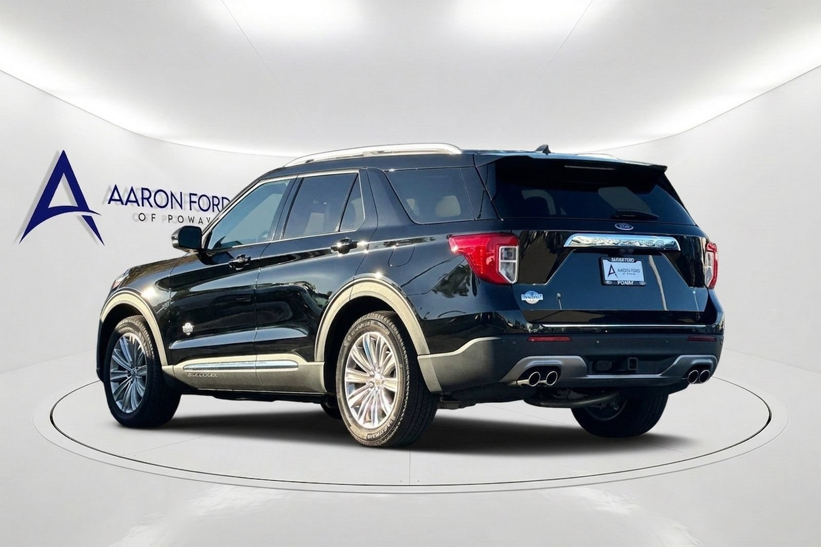 New 2024 Ford Explorer King Ranch w/ Technology Package RWD image 3