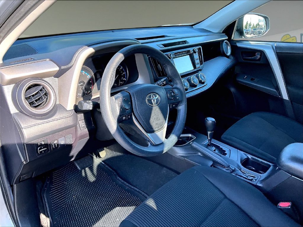 Used 2017 Toyota RAV4 LE w/ Carpet Mat Package AWD/4WD image 8