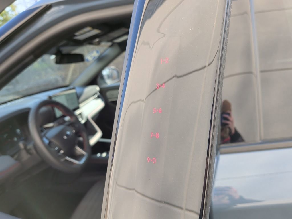 Certified 2025 Ford Explorer ST-Line image 14