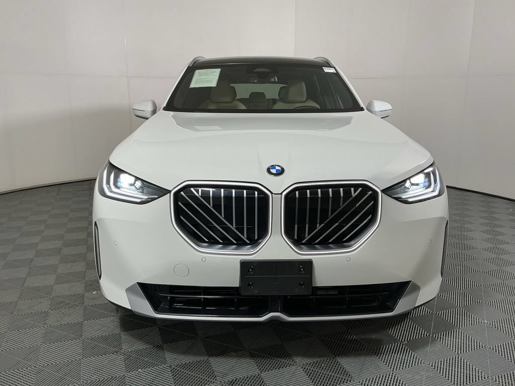 Certified 2025 BMW X3 xDrive30i w/ M Sport Package AWD/4WD image 3
