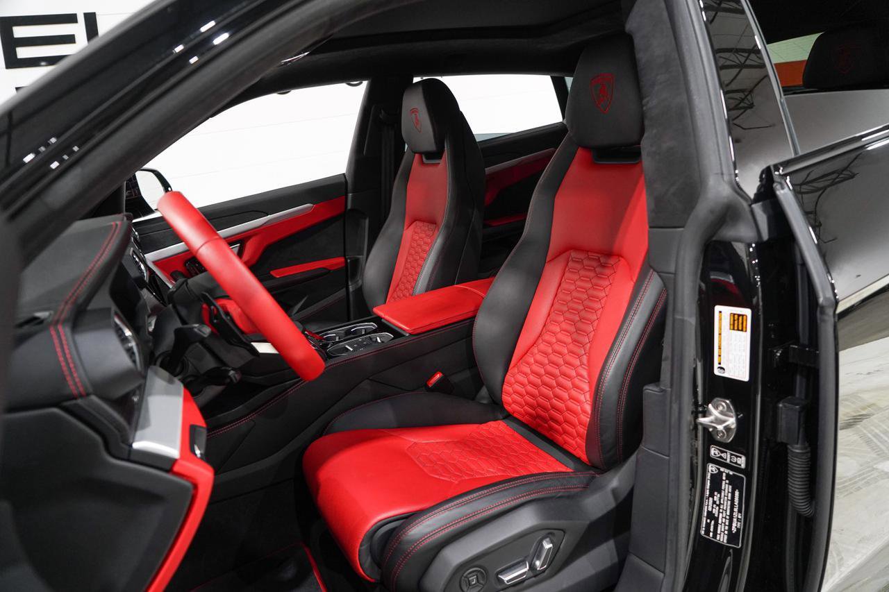 Used 2020 Lamborghini Urus AWD/4WD image 9