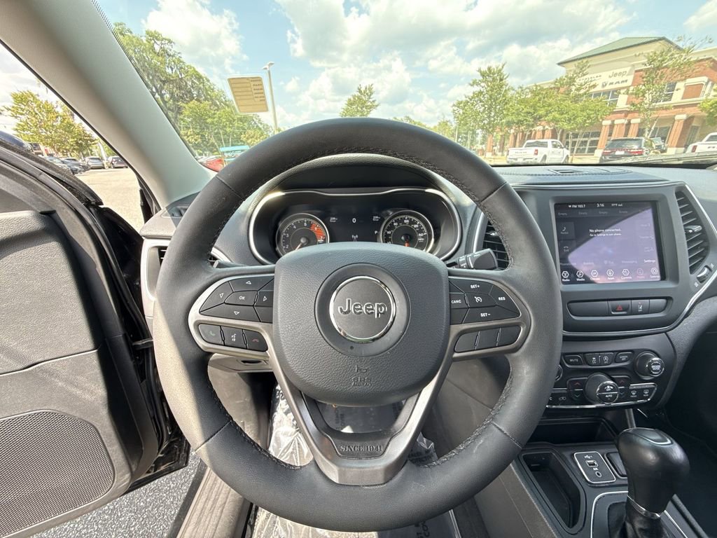 Used 2022 Jeep Cherokee Latitude Lux FWD image 12