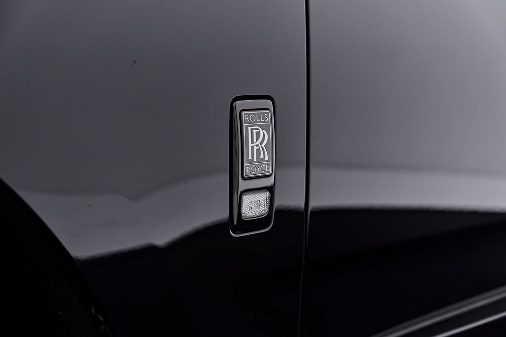 Used 2026 Rolls-Royce Cullinan Black Badge AWD/4WD image 23