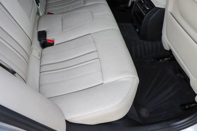 Used 2017 BMW 540i xDrive image 20