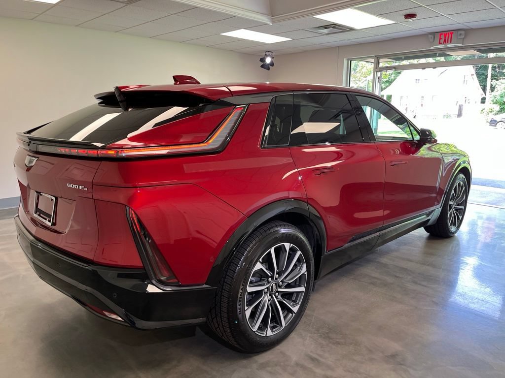 Certified 2024 Cadillac Lyriq Sport w/ LPO, Floor Liner Package AWD/4WD image 2