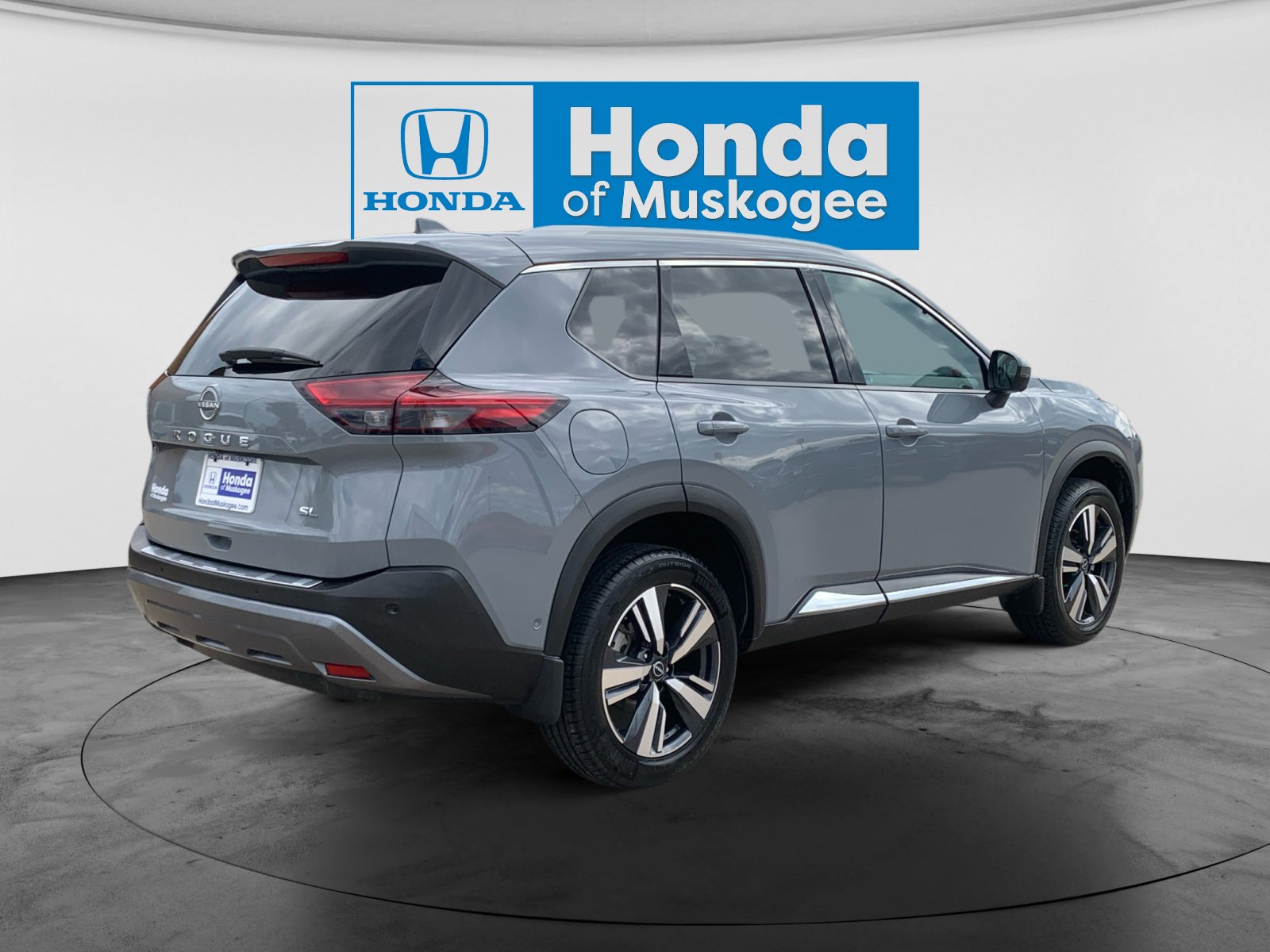 Used 2023 Nissan Rogue SL w/ SL Premium Package FWD image 5