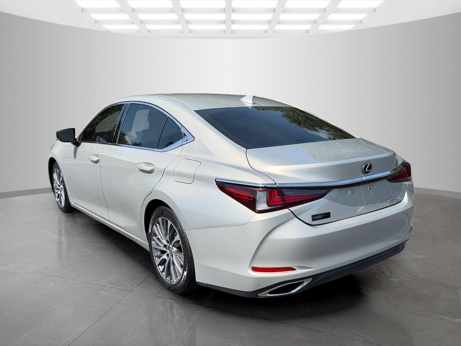Used 2019 Lexus ES 350 w/ Premium Package FWD image 4