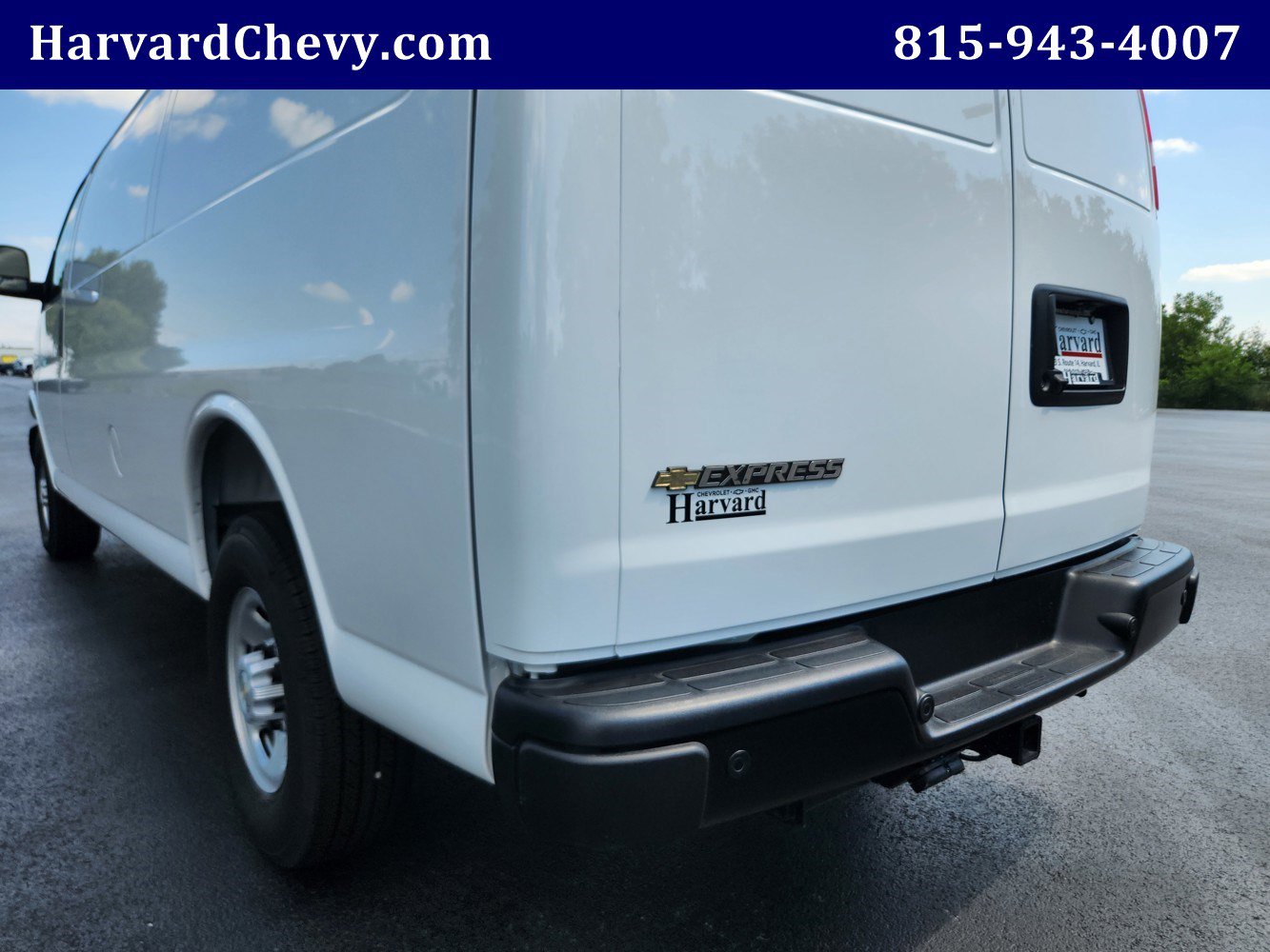 Used 2025 Chevrolet Express 2500 Extended w/ Safety Package image 27