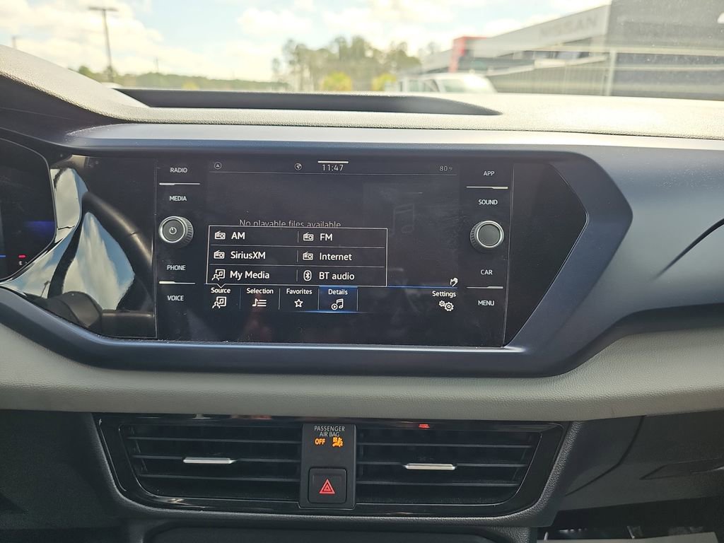 Used 2022 Volkswagen Taos SE w/ Panoramic Sunroof Package image 24