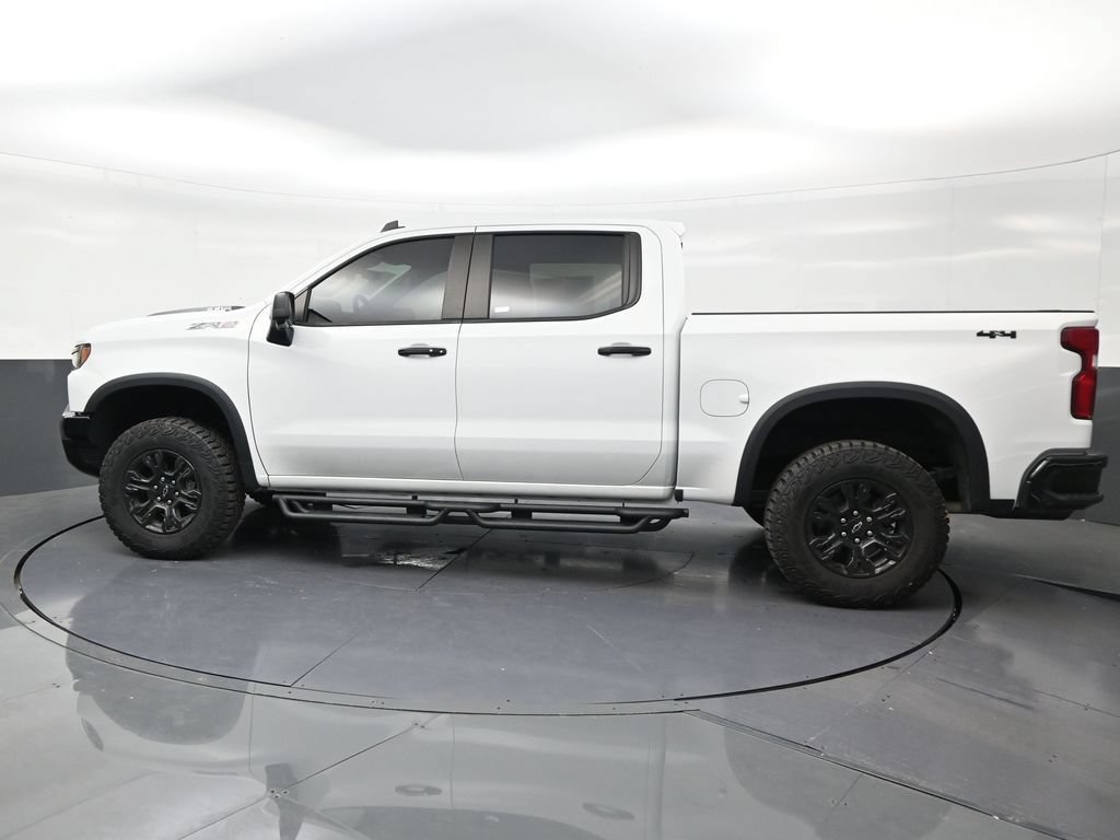 Used 2025 Chevrolet Silverado 1500 ZR2 w/ Technology Package AWD/4WD image 2