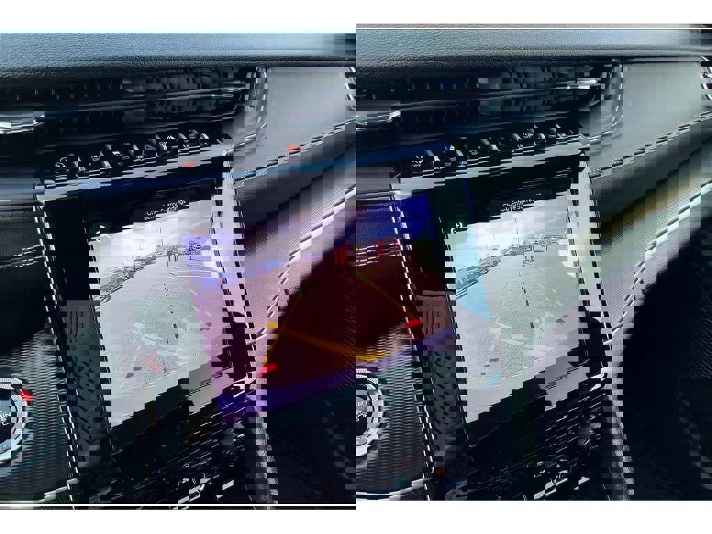 Used 2024 Jeep Grand Cherokee L Laredo image 23